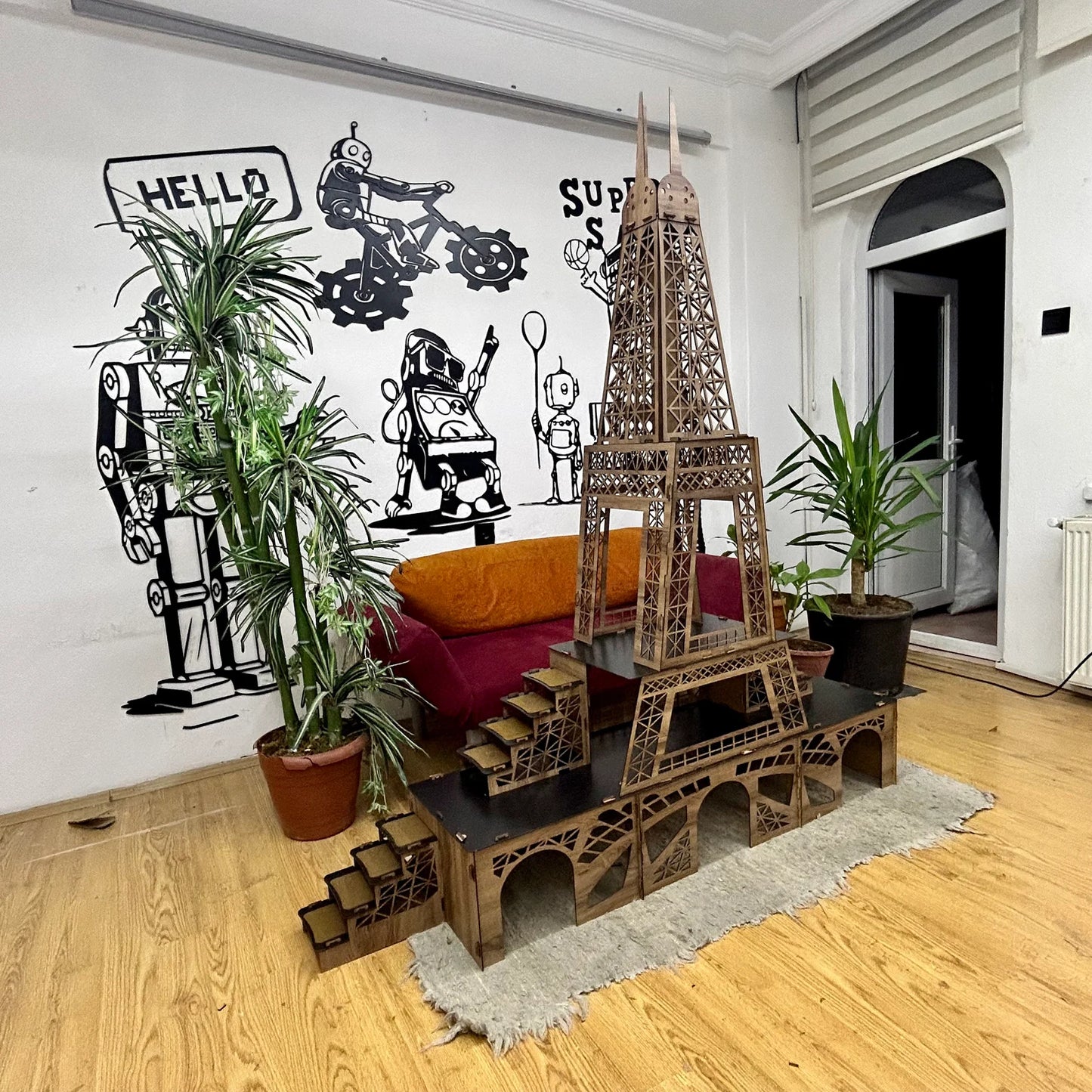 Eiffelturm-Kaninchenhaus – Dreistöckiger Rückzugsort für Kaninchen | Handgefertigt, zerlegbar, 190 cm hoch