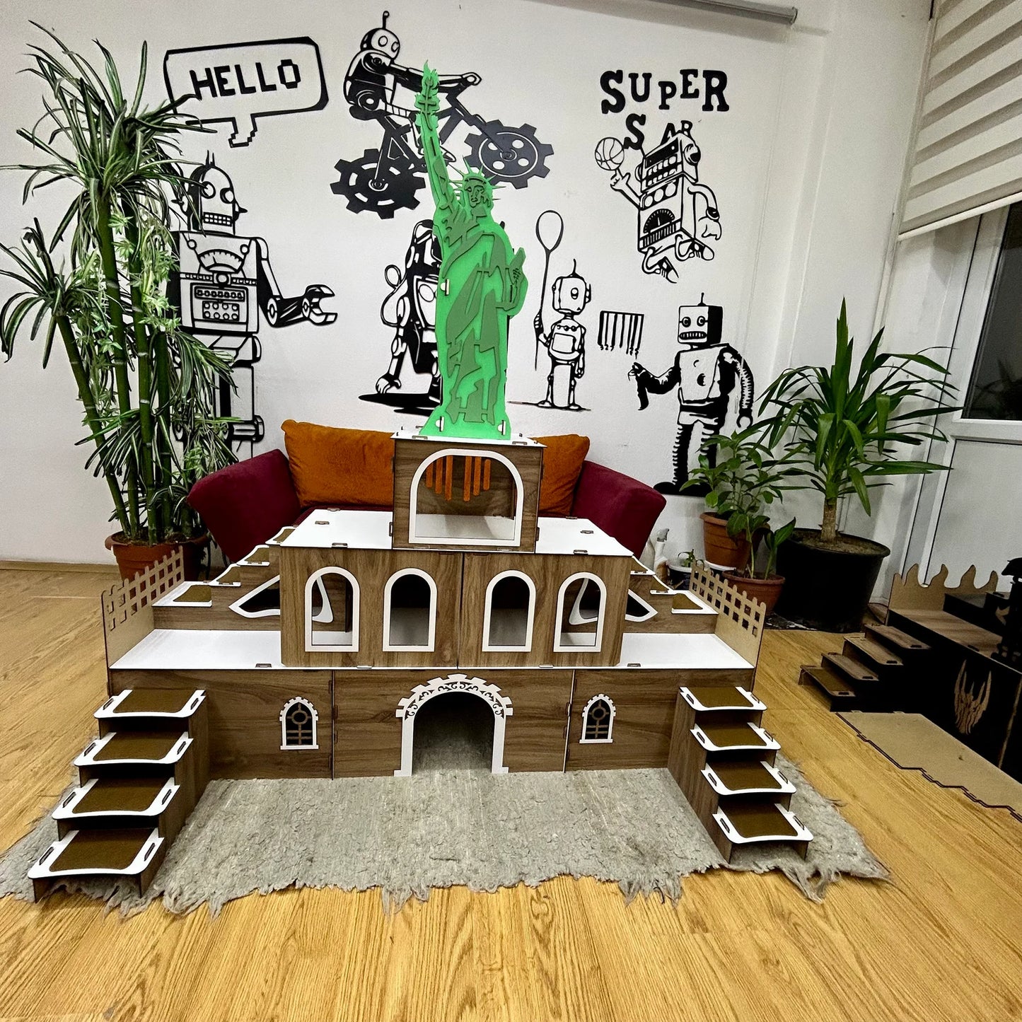 Kaninchenhaus „Freiheitsstatue“ – 3-stöckiges Luxushaus aus MDF